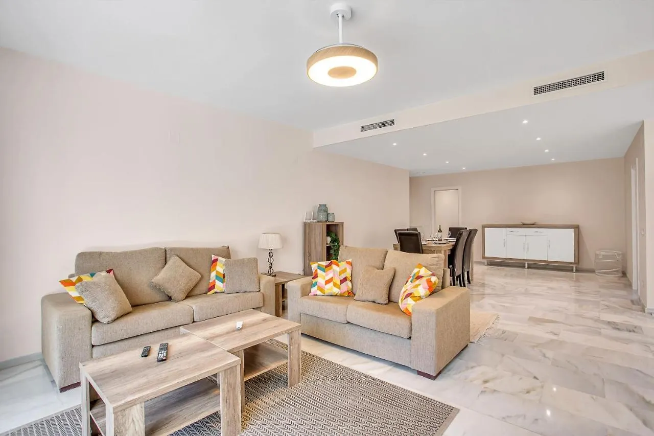 N07 Cabopino Lägenhet Marbella