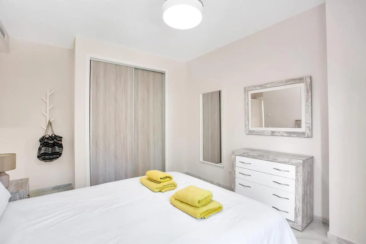 N07 Cabopino Lägenhet Marbella