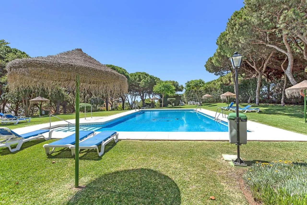 N07 Cabopino Lägenhet Marbella